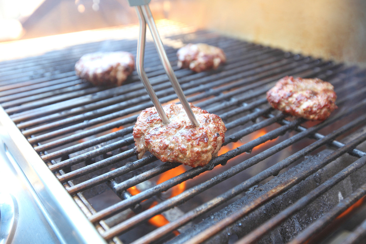Find out great ideas for an affordable Labor Day cookout in Ohio and celebrate.